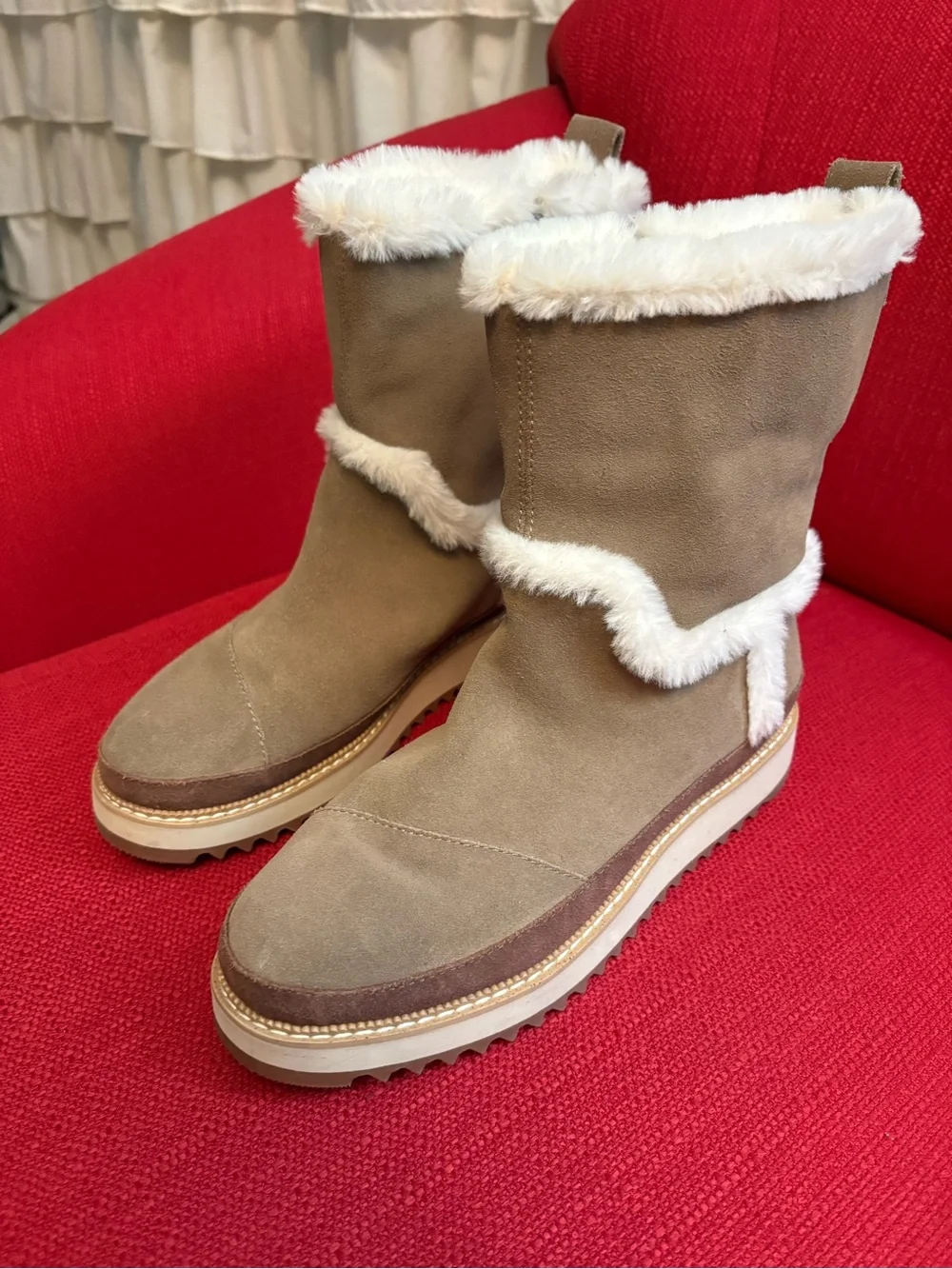 Toms boots taupe